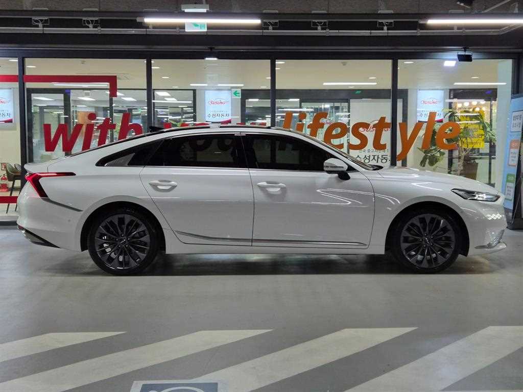 Kia K8 — photo 03