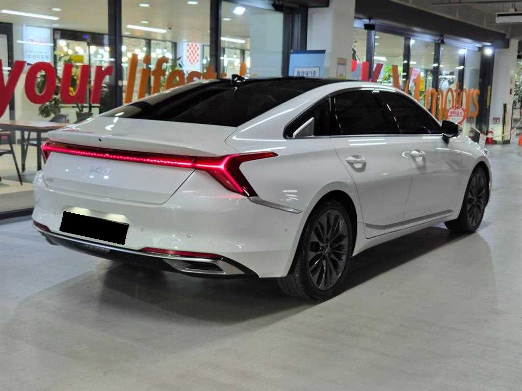 Kia K8 — photo 04