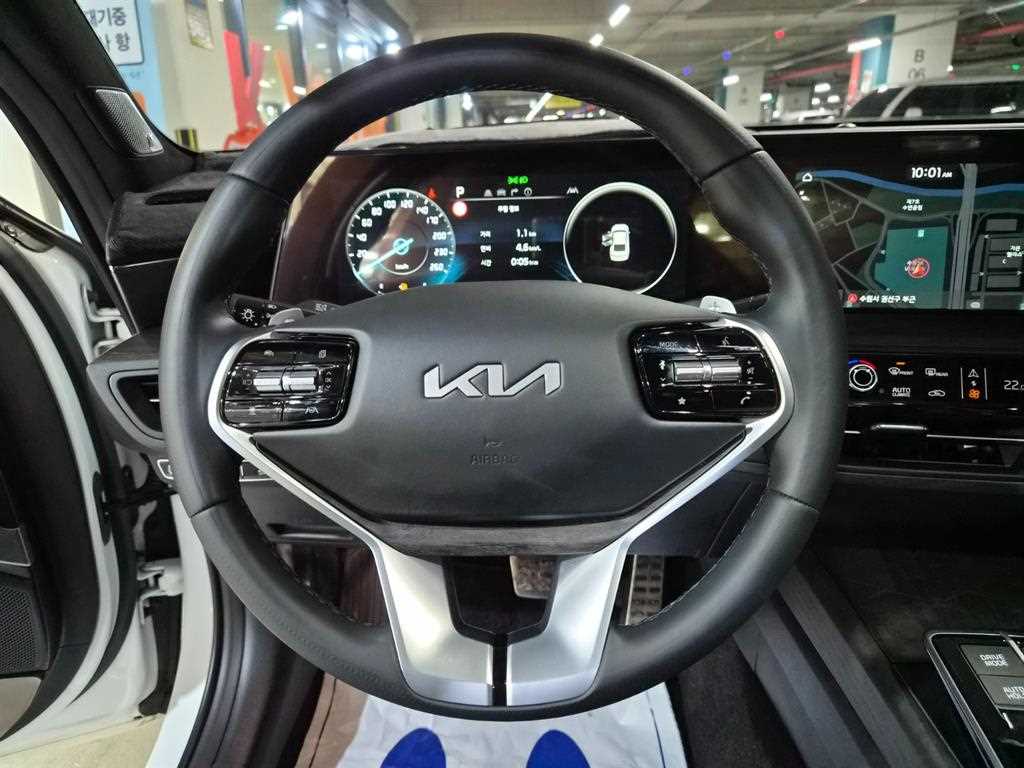 Kia K8 — photo 08