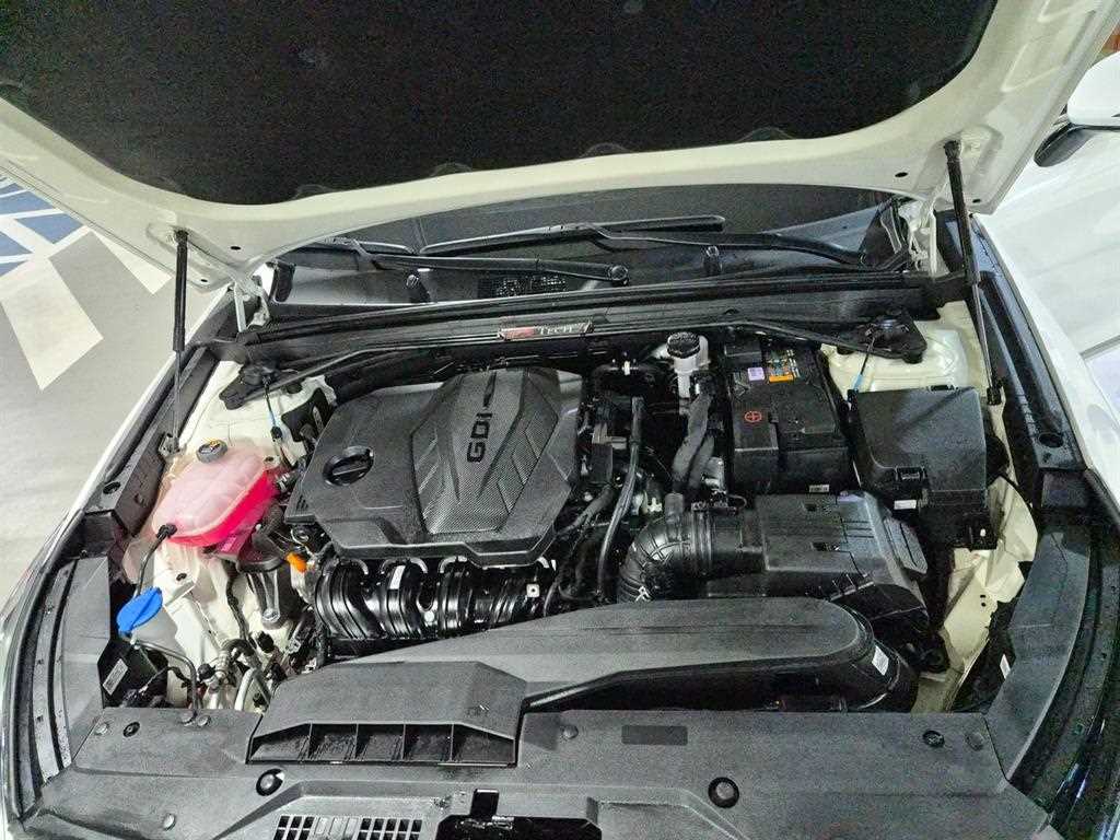 Kia K8 — photo 19