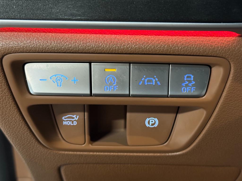 Genesis G80 — photo 17