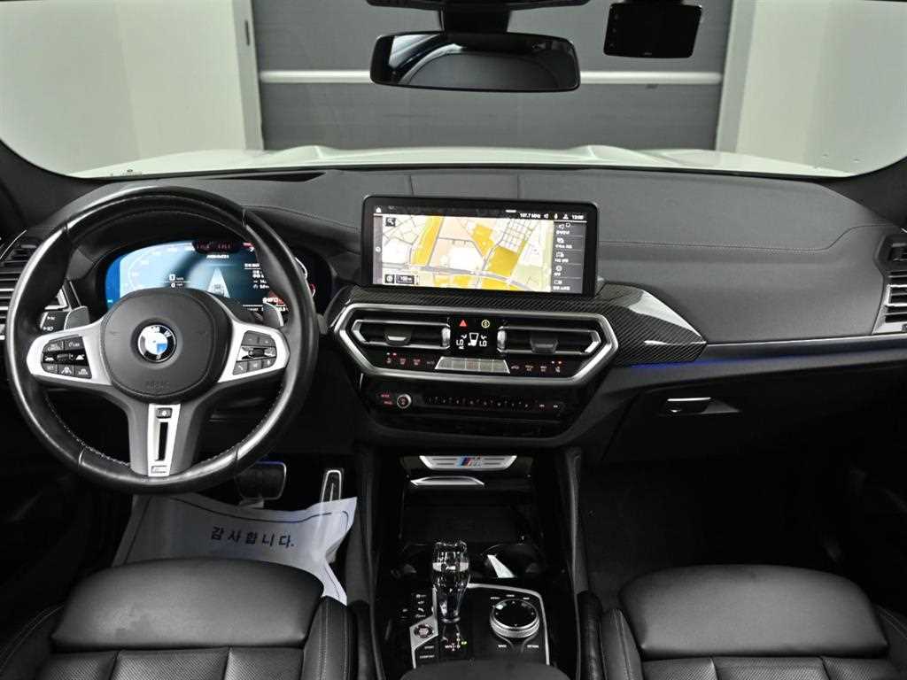 BMW X4 — photo 07