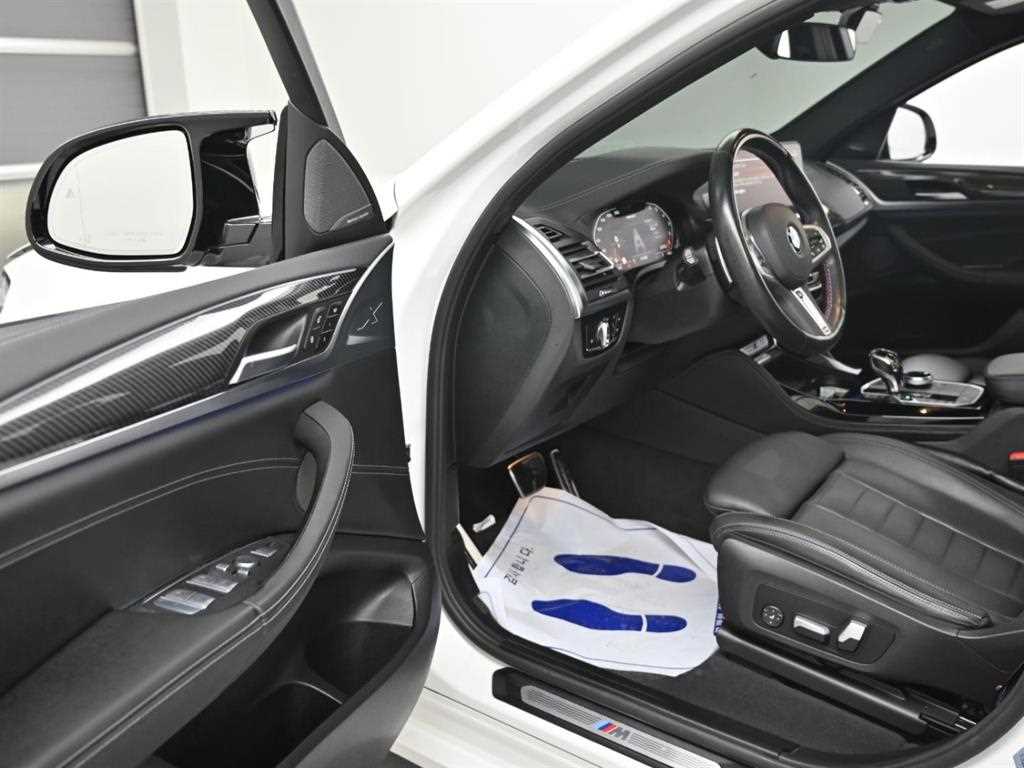 BMW X4 — photo 08