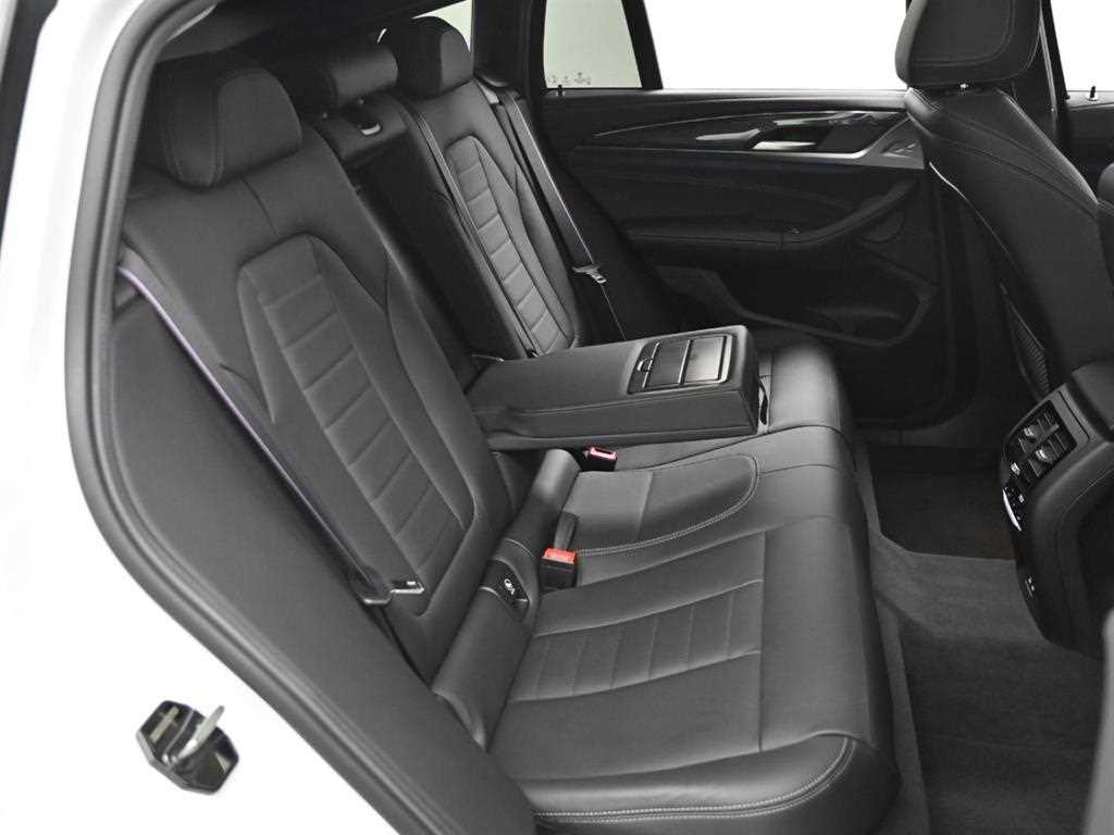 BMW X4 — photo 10