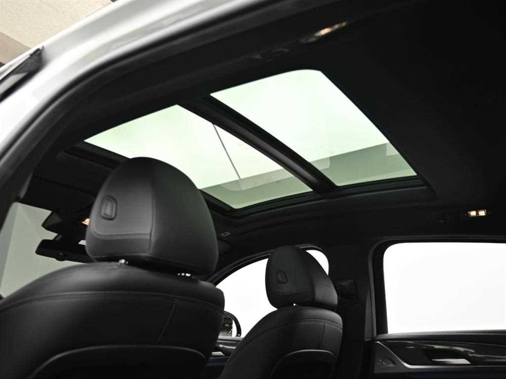 BMW X4 — photo 13