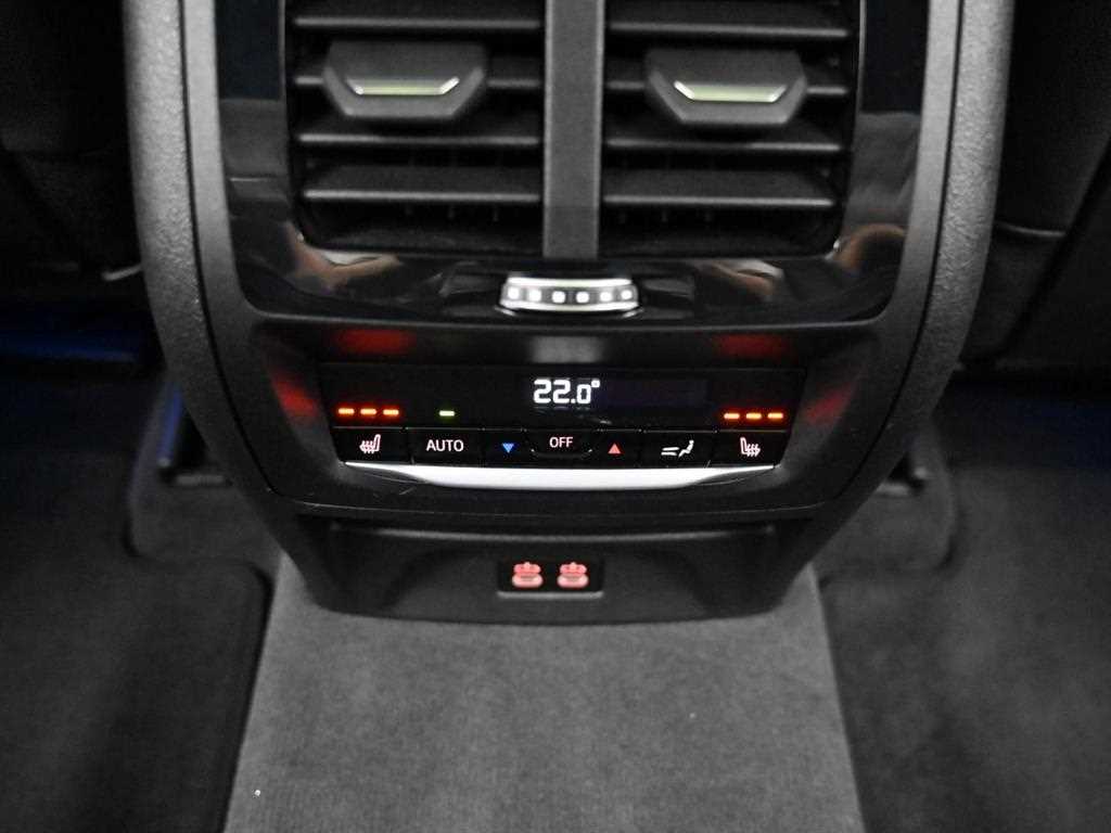BMW X4 — photo 16