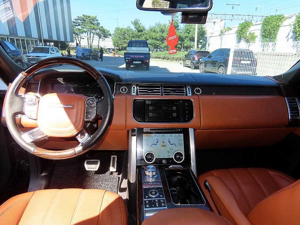 Land Rover Range Rover — photo 07