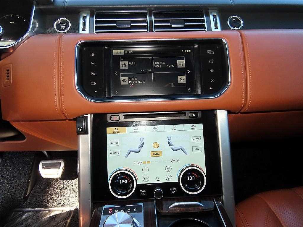 Land Rover Range Rover — photo 12