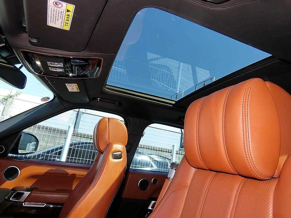 Land Rover Range Rover — photo 16