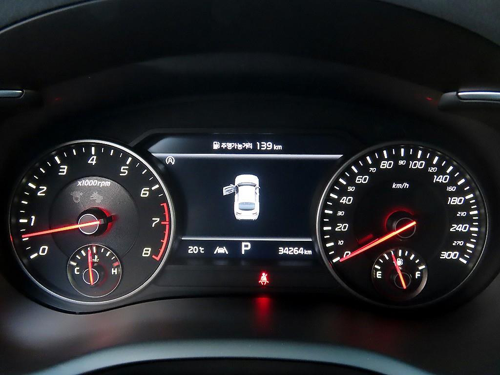 Kia Stinger — photo 09