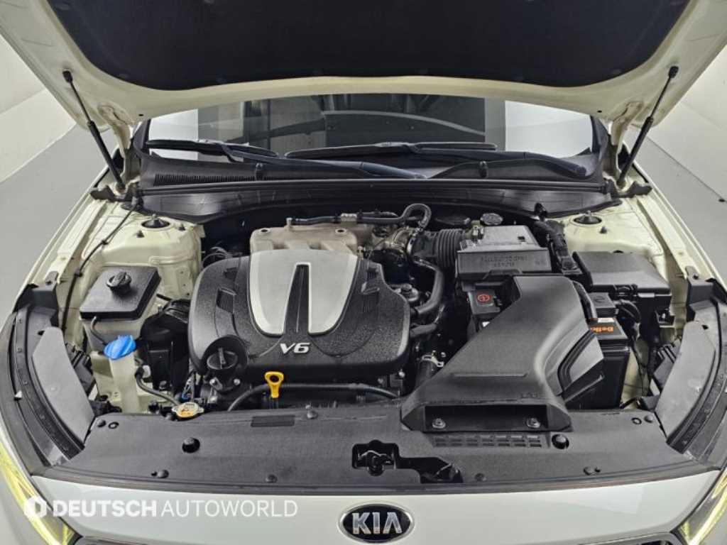 Kia K7 — photo 06