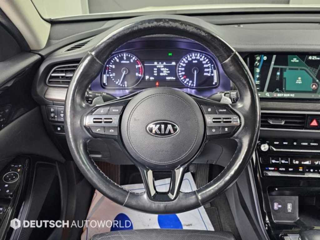 Kia K7 — photo 13