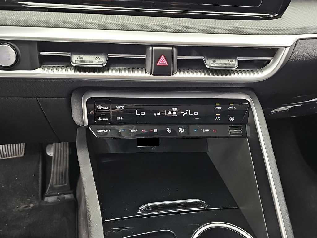 Kia K5 — photo 10