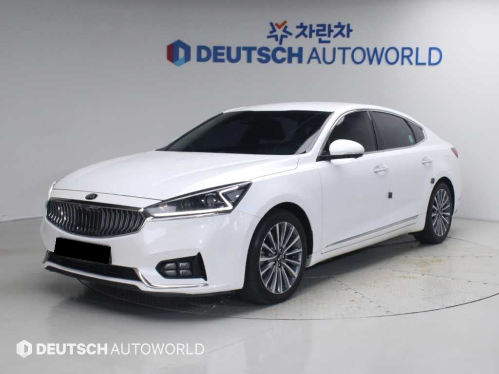 Kia K7 — photo 01