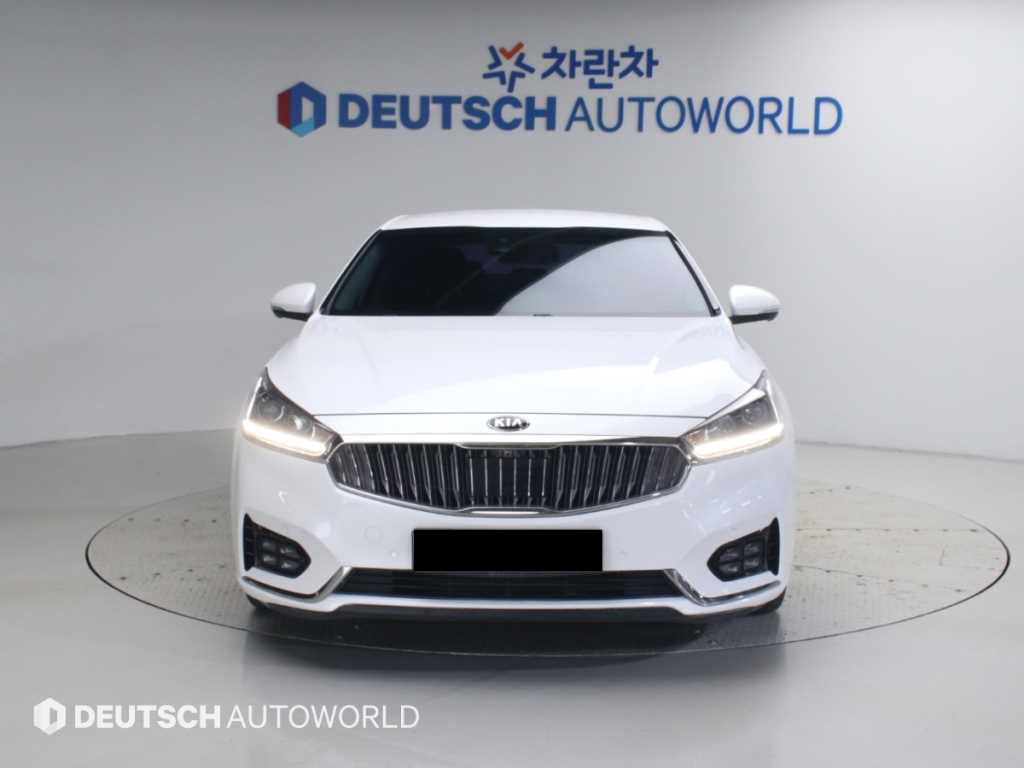Kia K7 — photo 03