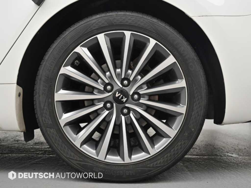 Kia K7 — photo 06