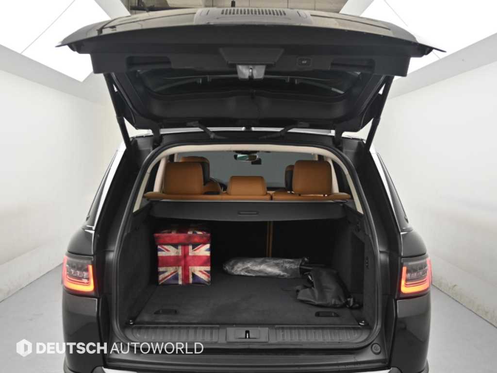 Land Rover Range Rover Sport — photo 19