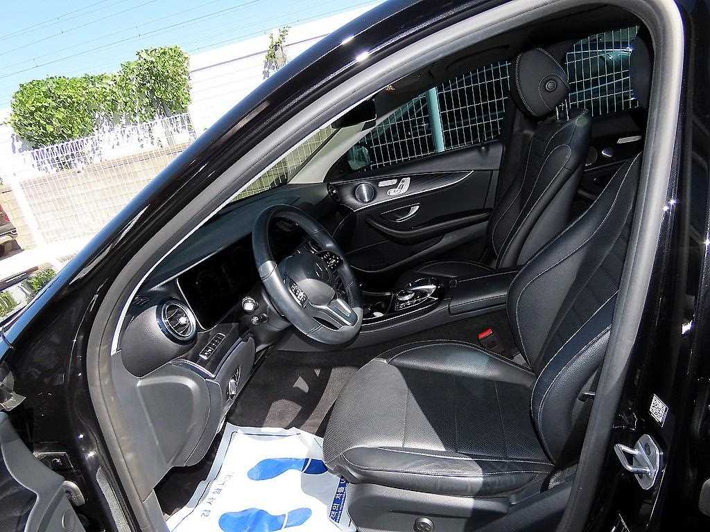 Mercedes-Benz E-Class — photo 05