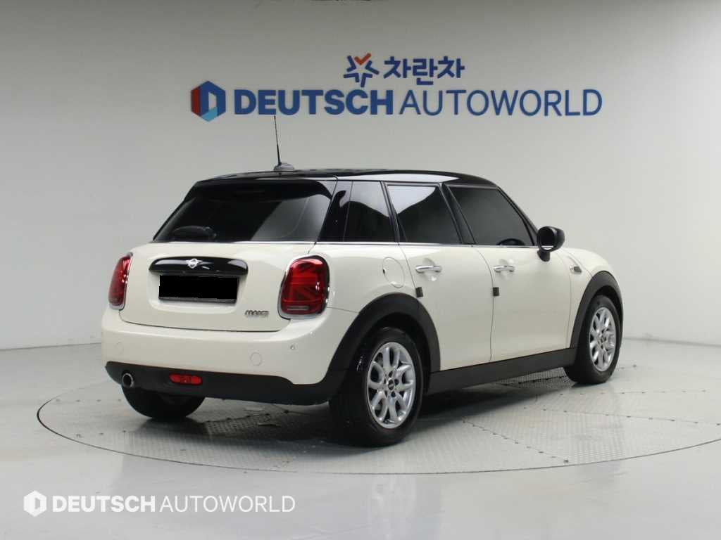 Mini Cooper — photo 02