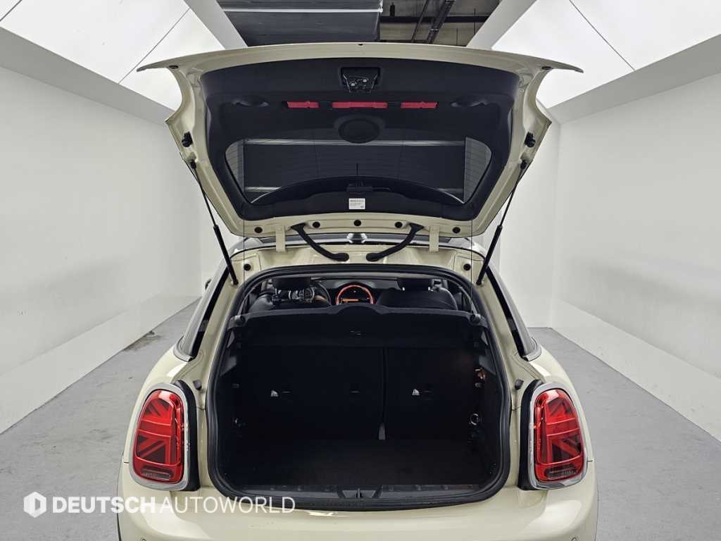 Mini Cooper — photo 19