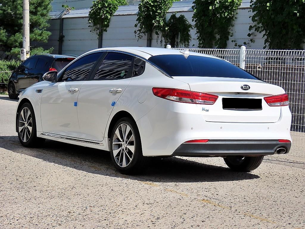 Kia K5 — photo 03