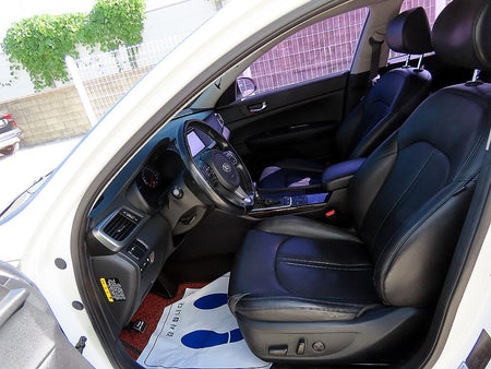 Kia K5 — photo 05