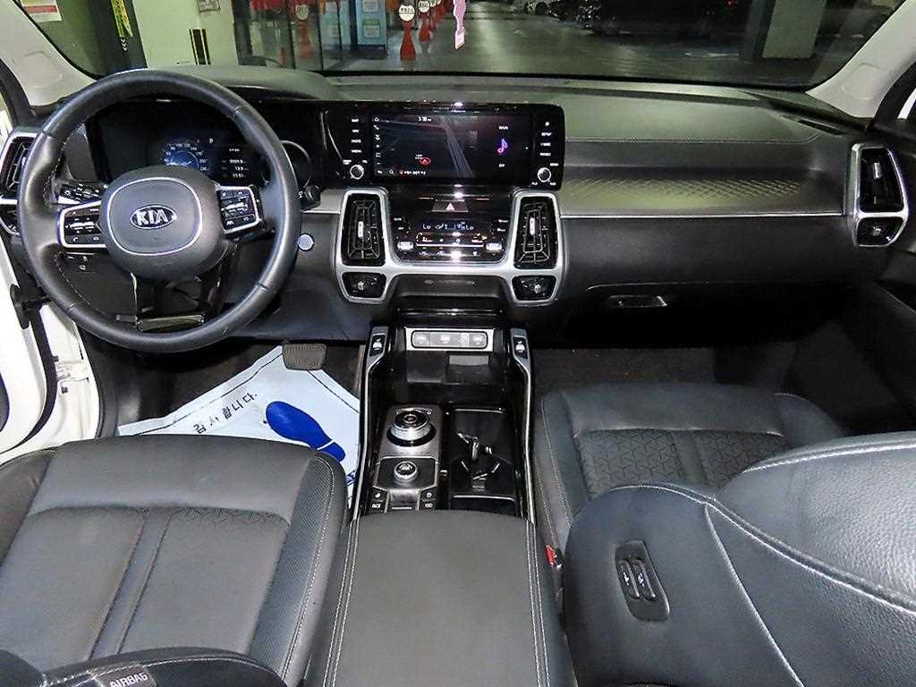 Kia Sorento — photo 10