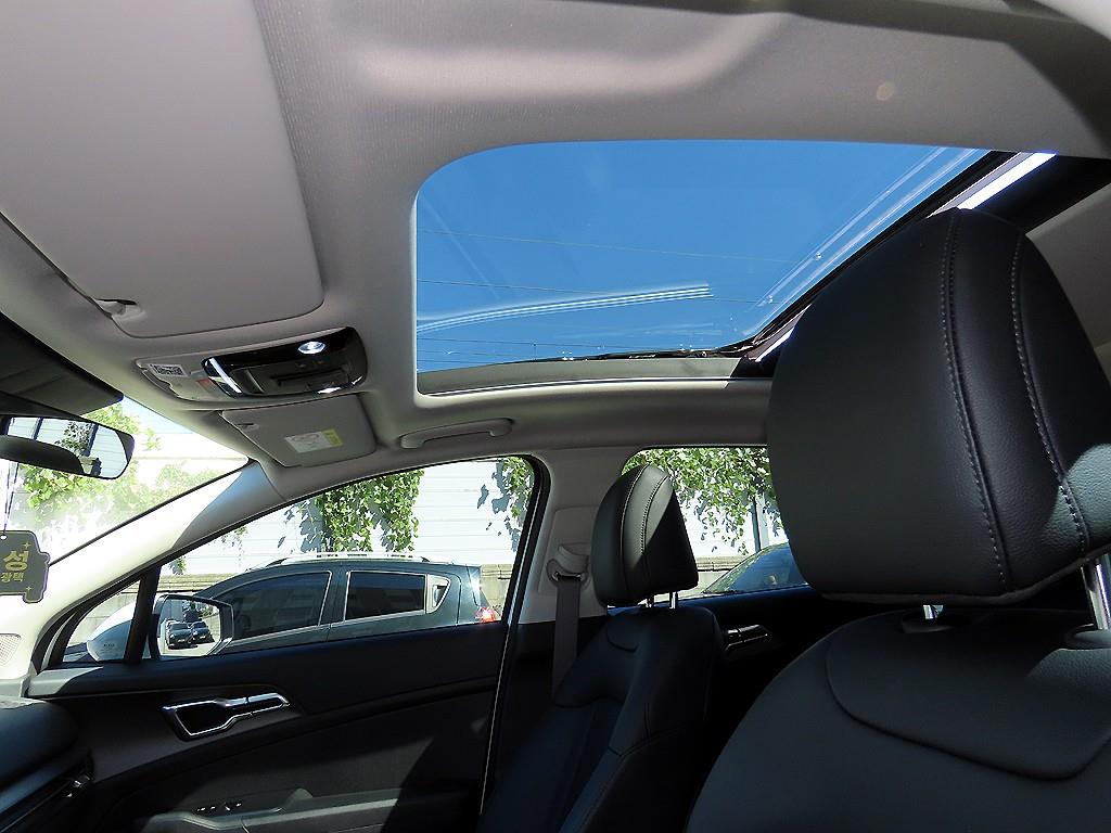 Kia Sportage — photo 18