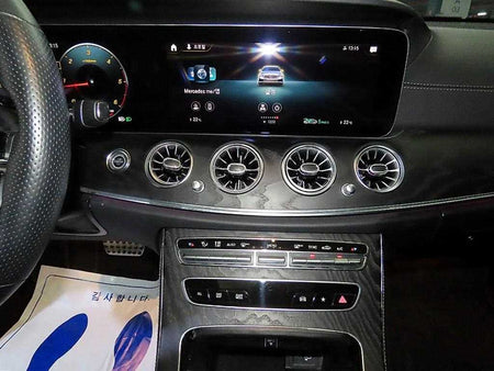 Mercedes-Benz E-Class — photo 11