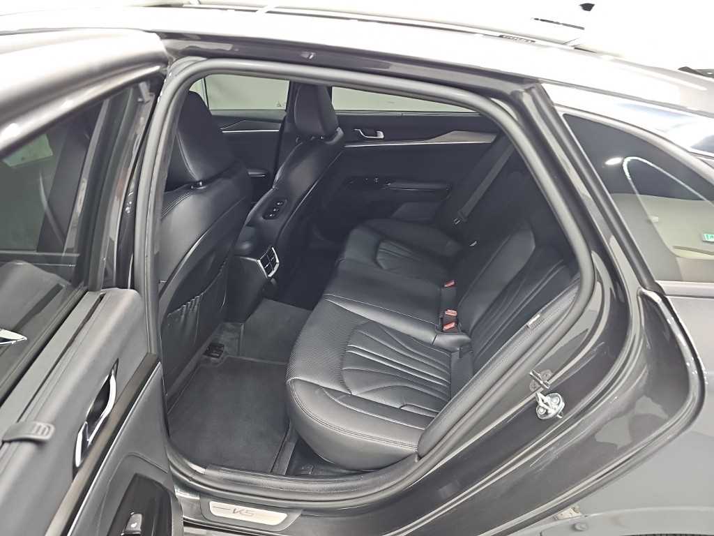 Kia K5 — photo 12