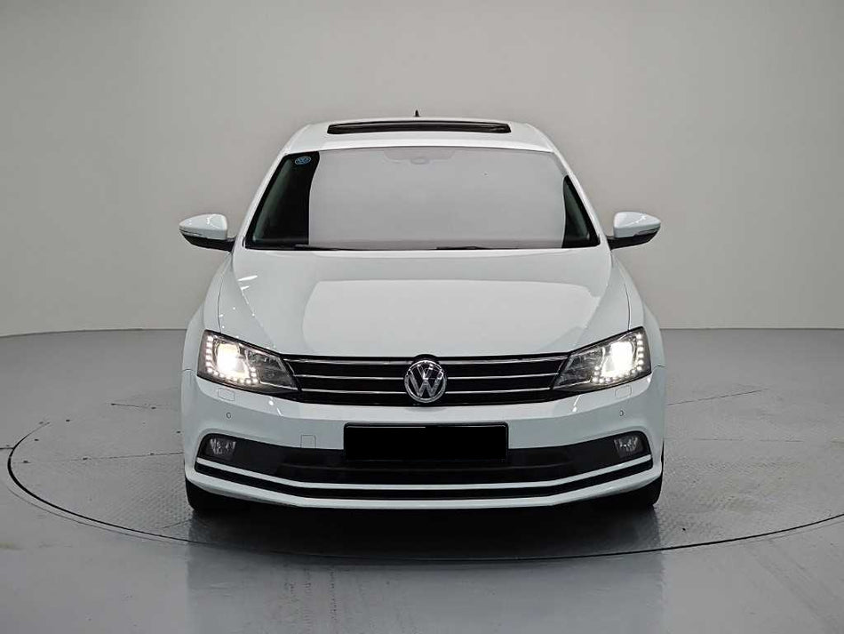 Volkswagen Jetta — photo 02