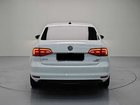 Volkswagen Jetta — photo 03