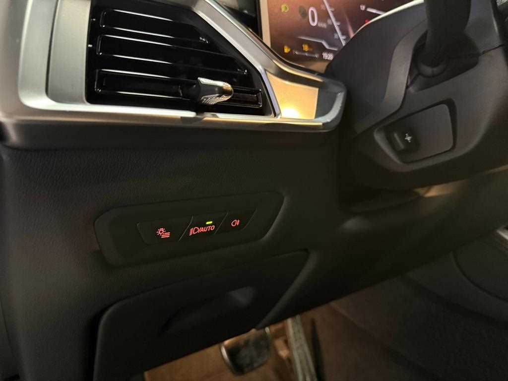 BMW X5 — photo 13