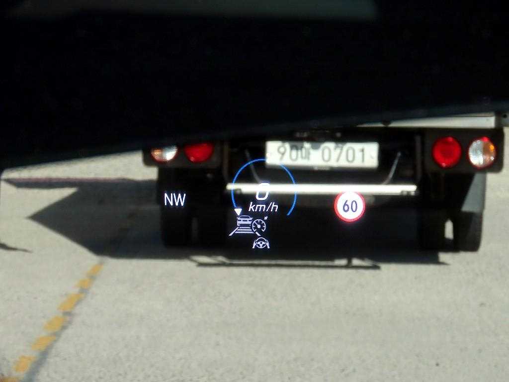 Mercedes-Benz E-Class — photo 10