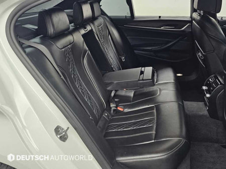 BMW 5-Series — photo 12