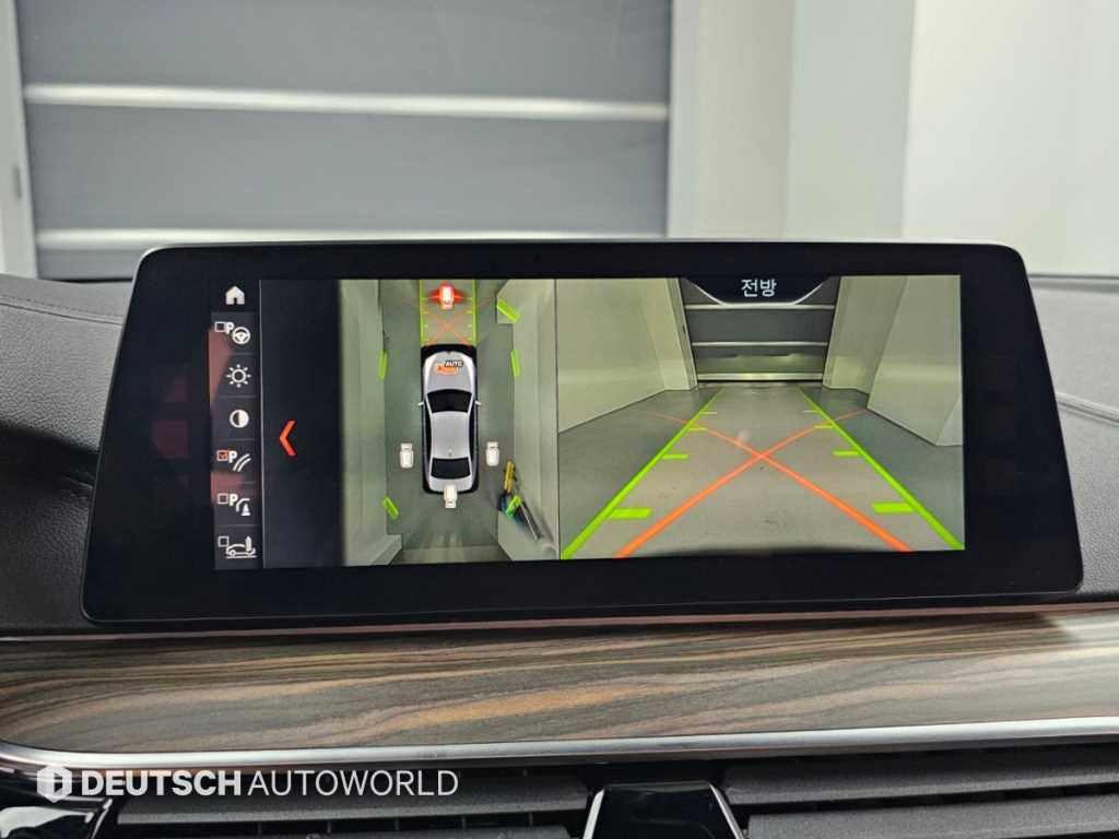 BMW 5-Series — photo 15