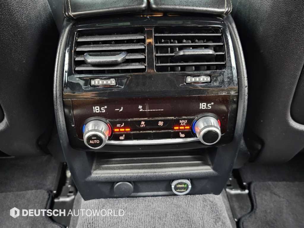 BMW 5-Series — photo 16