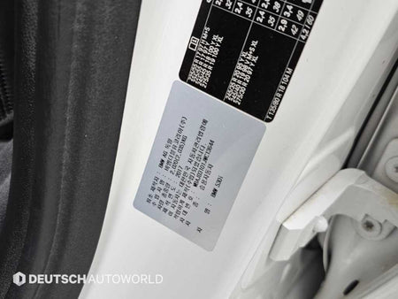 BMW 5-Series — photo 20