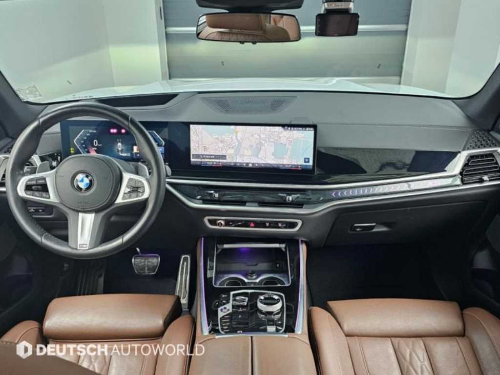 BMW X5 — photo 07