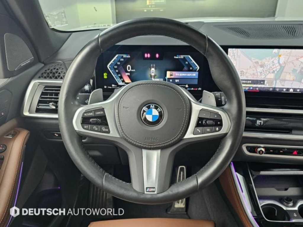 BMW X5 — photo 13