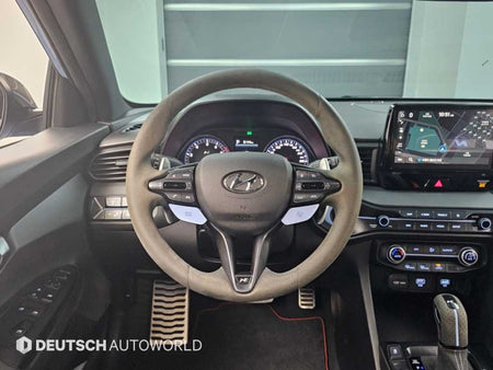 Hyundai Veloster — photo 13