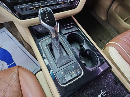 Kia Carnival — photo 08