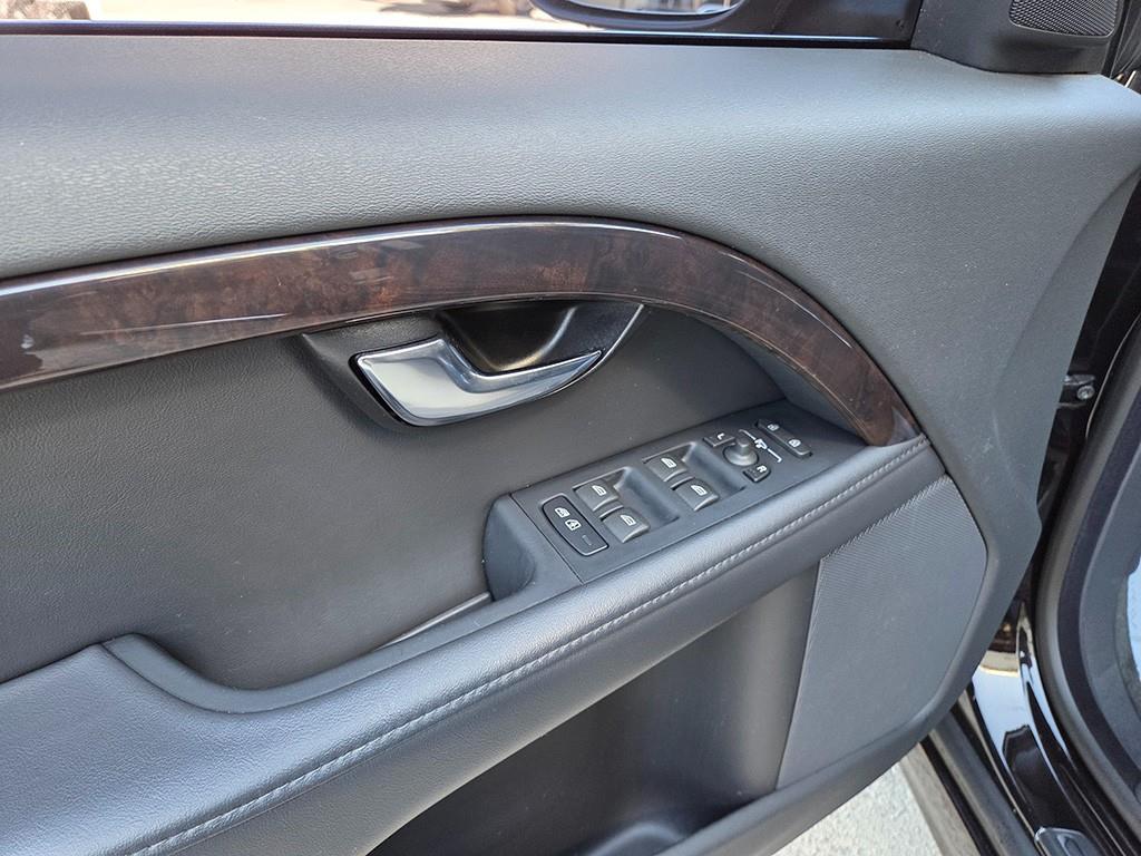 Volvo S80 — photo 14