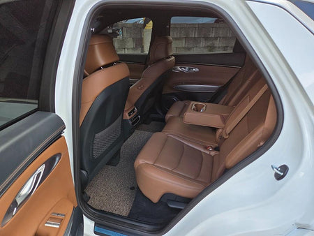 Genesis GV70 — photo 06