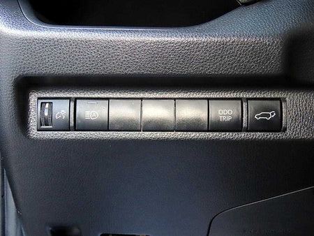 Toyota RAV4 — photo 12