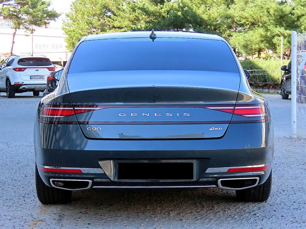 Genesis G90 — photo 04