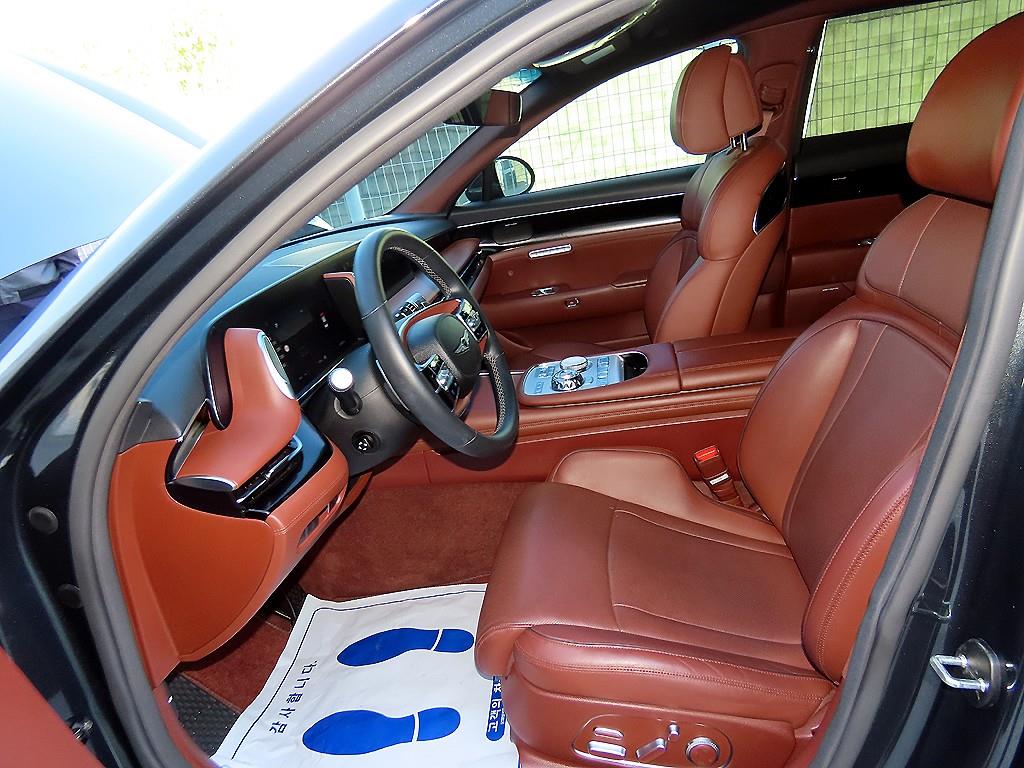 Genesis G90 — photo 05