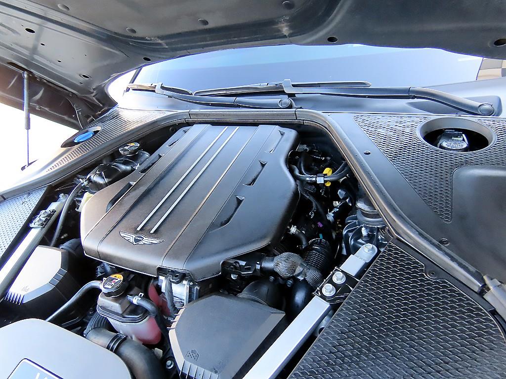 Genesis G90 — photo 19
