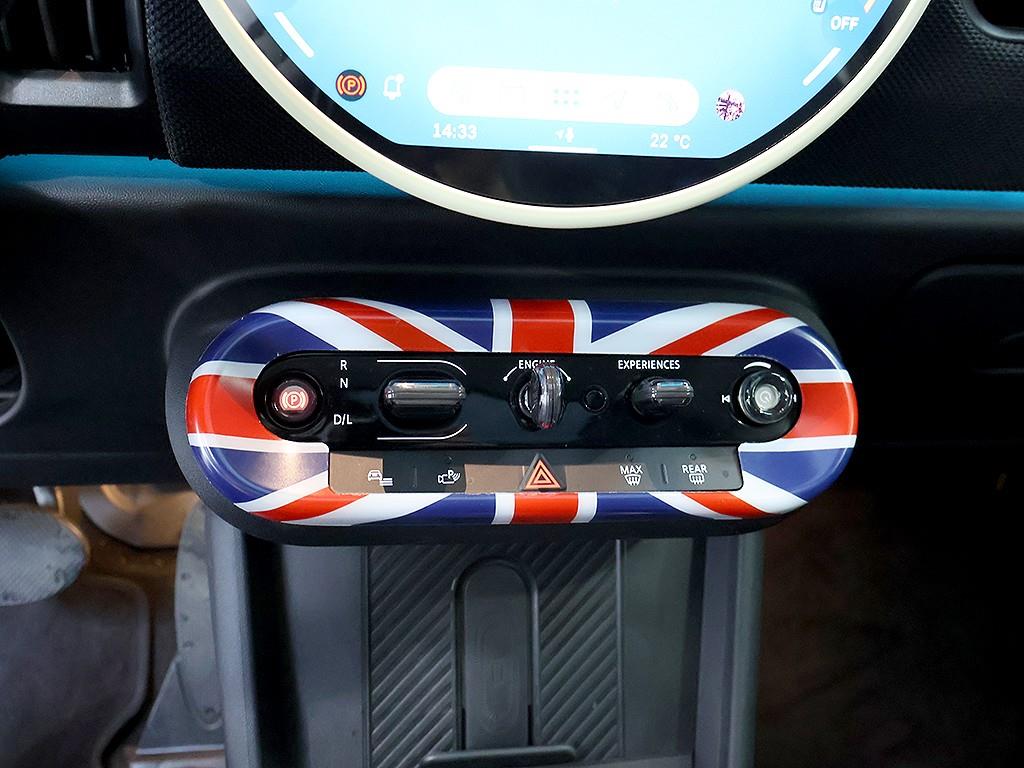 Mini Cooper — photo 10