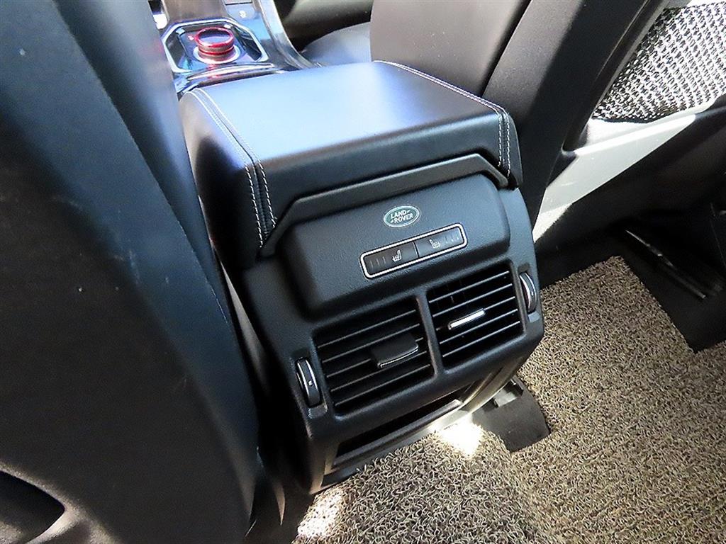 Land Rover Range Rover Evoque — photo 16